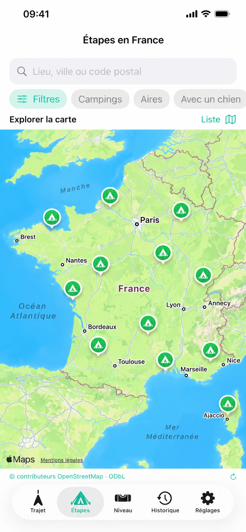 Exemple de recherche d’étapes en France sur une carte avec des filtres en français.